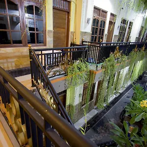 Asta House , Kuta Lombok Indonezja